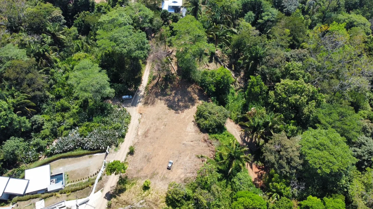 LOTS OF USABLE LAND WITH AMAZING LOCATION MINUTES TO UVITA – 2.08 ACRES, photo 3