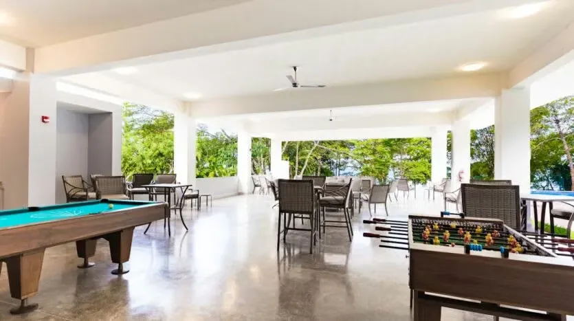 Apartment for Sale – Live Steps from the Ocean with an Impressive View, photo 3