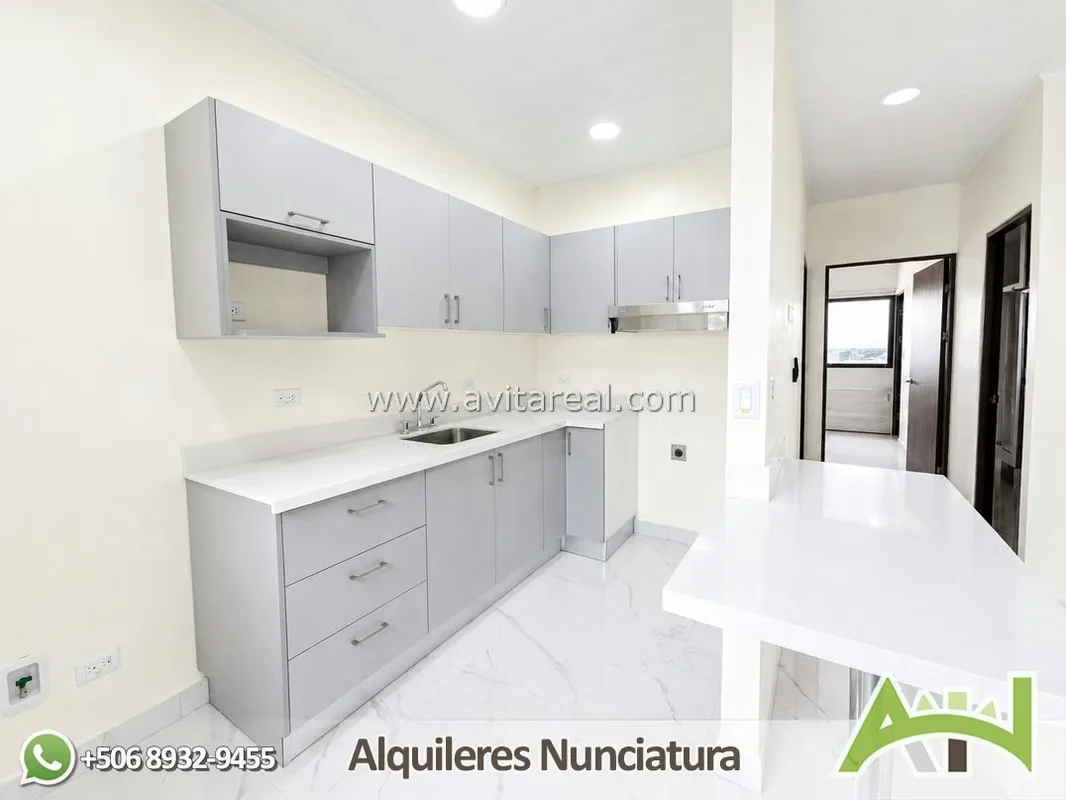 Brand-new, beautiful 1-bedroom apartment in Rohrmoser. Internet service is included.