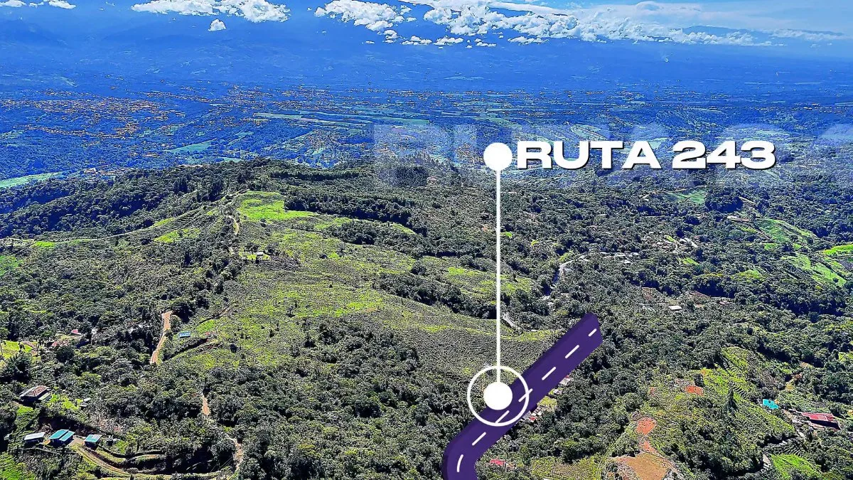 SE VENDE FINCA PARA DESARROLLO CON DOBLE FRENTE DE CALLE Y NACIENTE EN ALTO SAN JUAN - Venta en Pérez Zeledón, photo 2