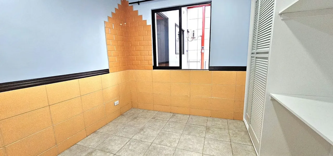 House for sale in San Antonio, 1 story, photo 10