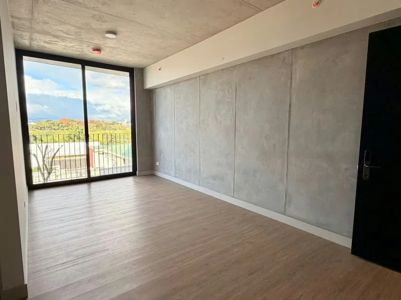 Modern Condo for Sale in Babylon, Rohrmoser