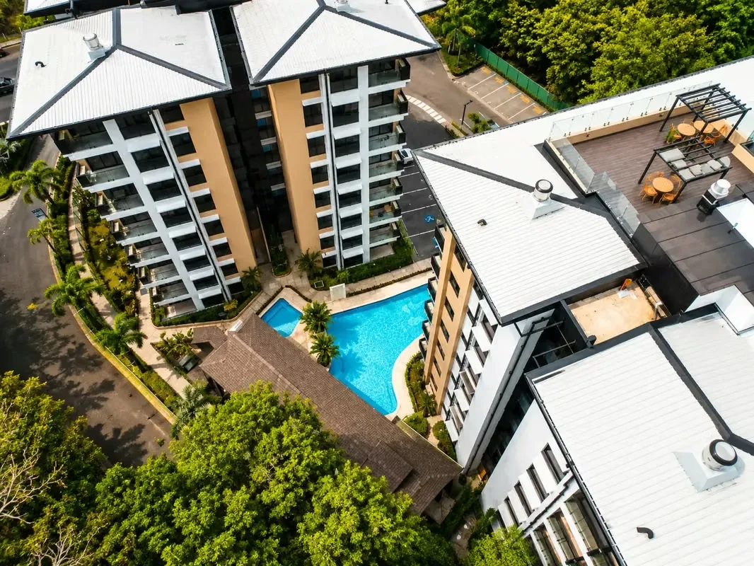 Torres del Mar offers an excellent opportunity to own in one of Jacó’s most desirable residential communities. Ideally located just steps from the Pacific Ocean and surrounded by ...