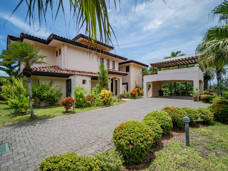 5 Bed Single Family Homes For Sale in Samara, photo 9