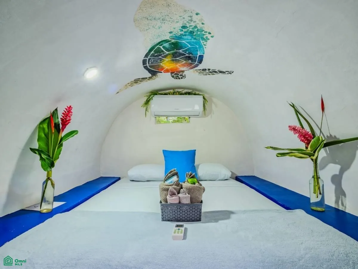 Turnkey Jungle Hostel with 16 Beds, Pool Near Marino Ballena National Park, photo 5