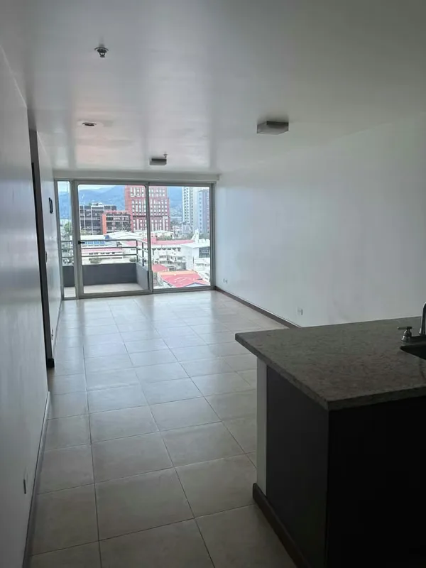 UNO DE LOS EDIFICIOS MAS ALTOS y CENTRICOS DE SAN JOSÈ, CON MUCHAS AMENIDADES, COMODIDADES y CERCANIA A TODO EL CENTRO DE ...