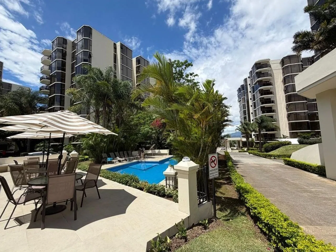 VENTA DE APARTAMENTO ALTOS DE MARBELLA CON ACCESO DIRECTO A ZONAS VERDES