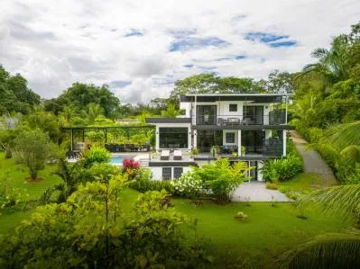 Excepcional tesoro de jardín en Ojochal, moderna casa de 4 habitaciones en 1 acre, photo 6