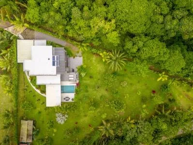 Excepcional tesoro de jardín en Ojochal, moderna casa de 4 habitaciones en 1 acre, photo 10