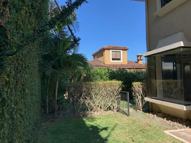House for sale in Guachipelin Norte, incredible common areas !!!, photo 16