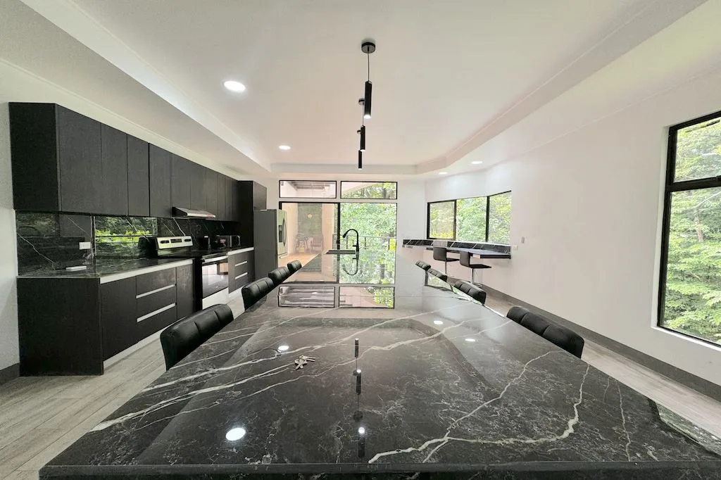Casa Arboleda ~ Exceptional Multi-Unit Investment Opportunity, photo 3