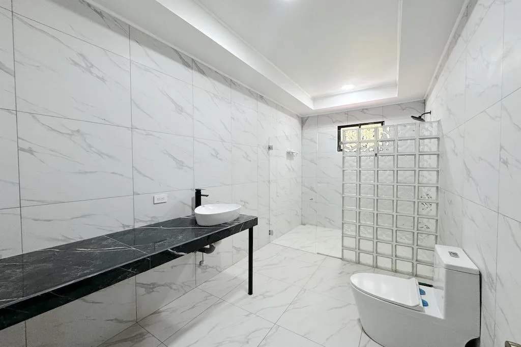 Casa Arboleda ~ Exceptional Multi-Unit Investment Opportunity, photo 6