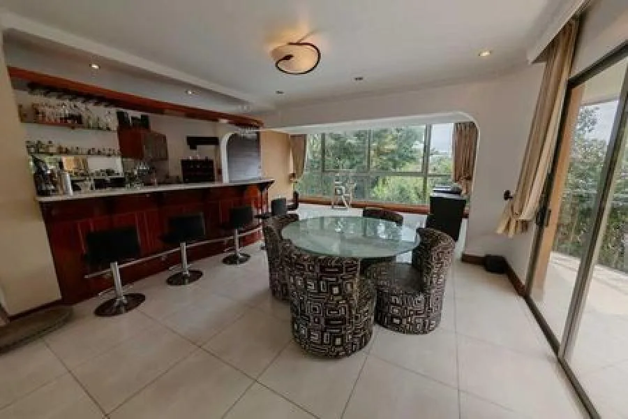 Venta de casa de lujo en Condominio Eco Residencial Villa Real, Santa Ana US$ 1,300,000 #UT4235 - Venta en Santa Ana, photo 15
