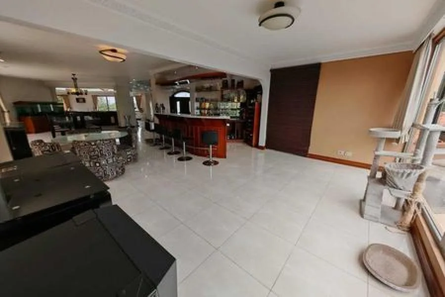 Venta de casa de lujo en Condominio Eco Residencial Villa Real, Santa Ana US$ 1,300,000 #UT4235 - Venta en Santa Ana, photo 5