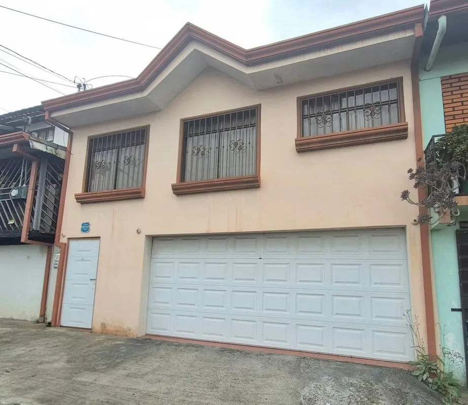 REBAJADA !!OPORTUNIDAD!! VENDO HERMOSA Y AMPLIA CASA