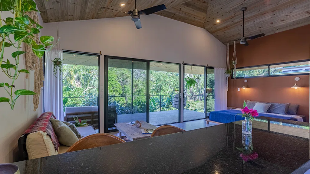 HOUSE AND GUEST HOUSE WITH BEAUTIFUL OCEAN VIEWS, photo 16