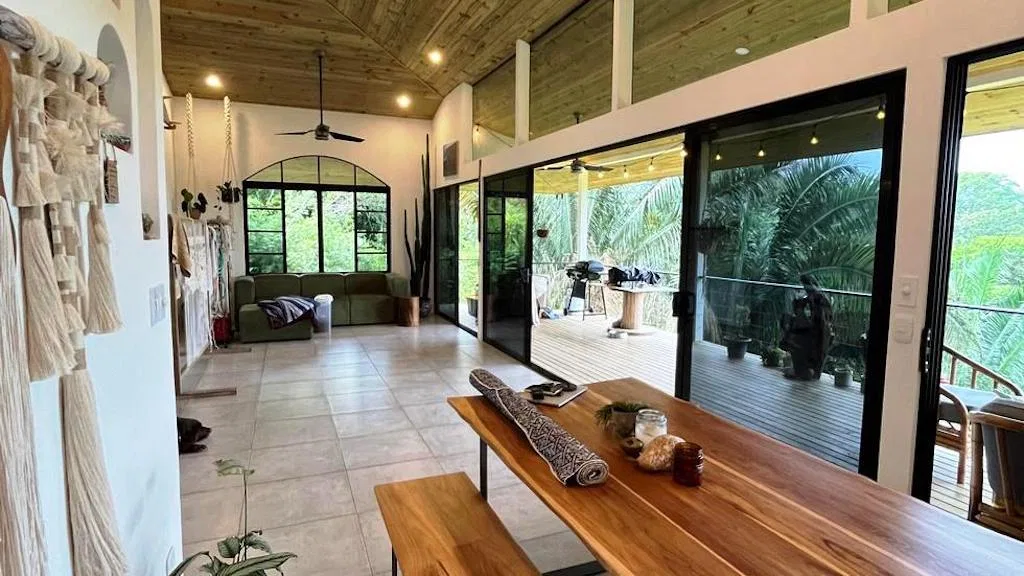 HOUSE AND GUEST HOUSE WITH BEAUTIFUL OCEAN VIEWS, photo 10