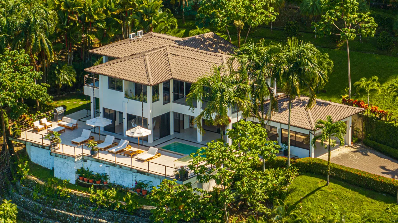 Casa de Lujo con las Mejores Vistas al Mar en Uvita