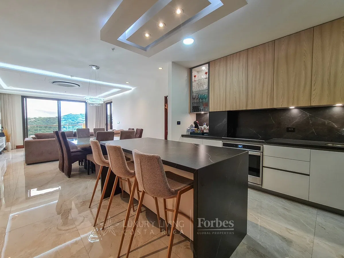 Modern two Bedroom Apartment for Sell or Rent, Santa Ana