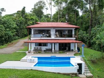 Propiedad con vista a la cola de ballena en venta: el complejo familiar definitivo, photo 3