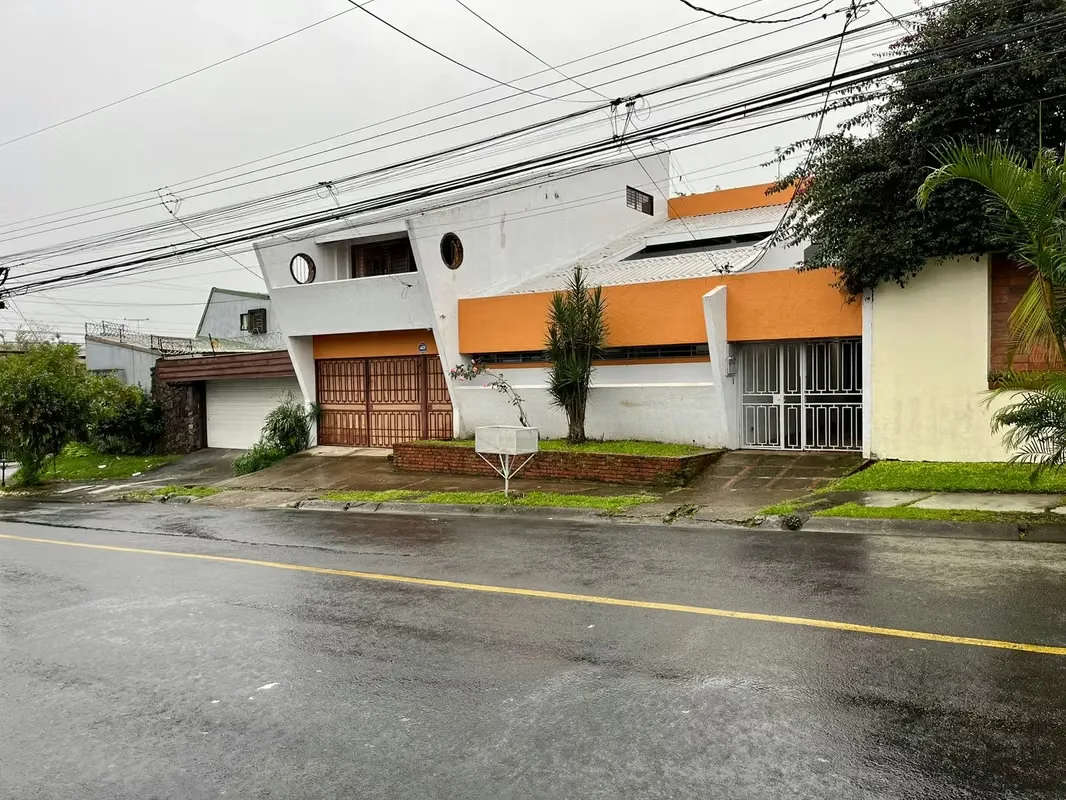 INDEPENDENT HOUSE FOR RENT - FRESES - CURRIDABAT