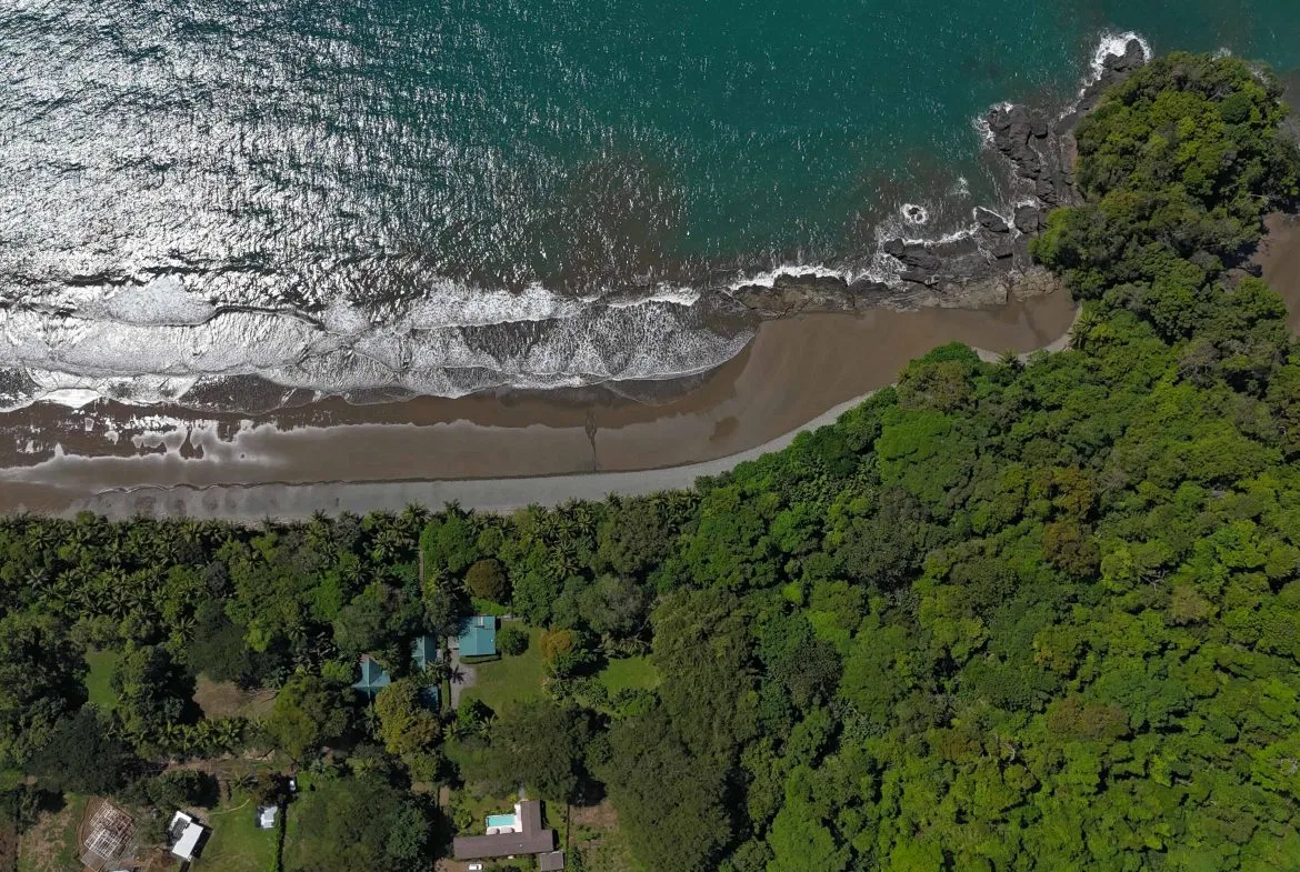 Rare Beachfront Lot Privately Located in Ballena Beach, photo 10