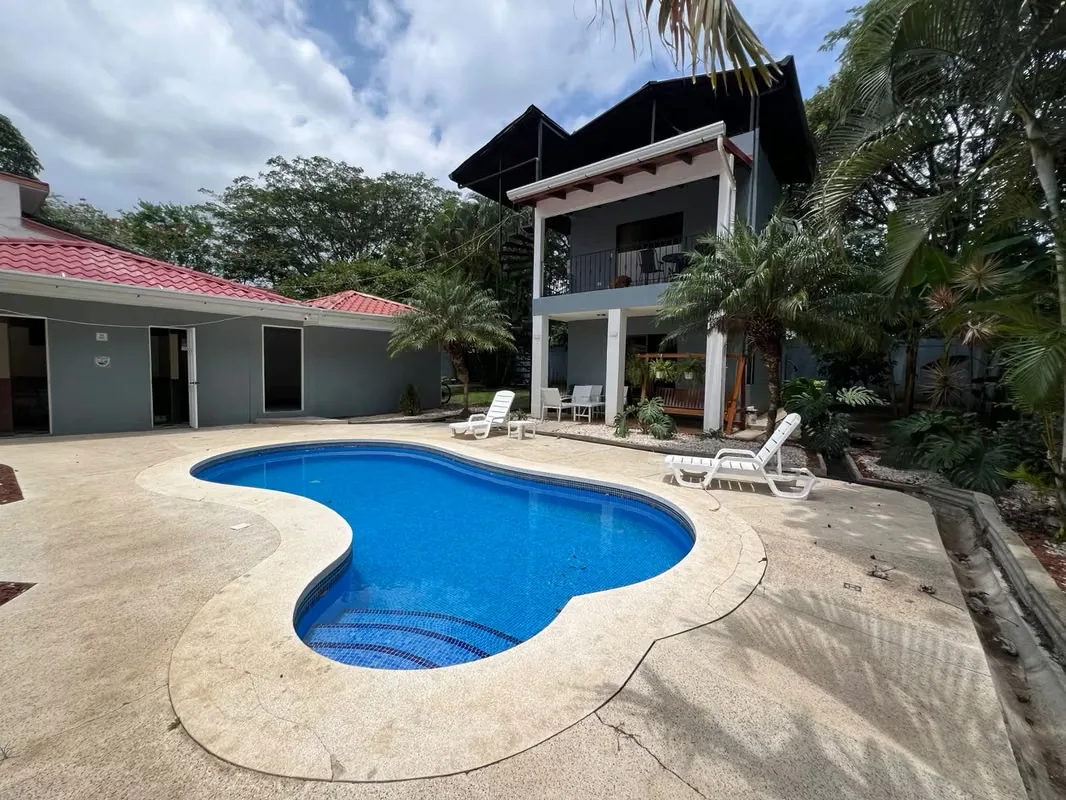 An exceptional property that combines spacious living, privacy, comfort, and entertainment in one of the most exclusive areas of western San José.