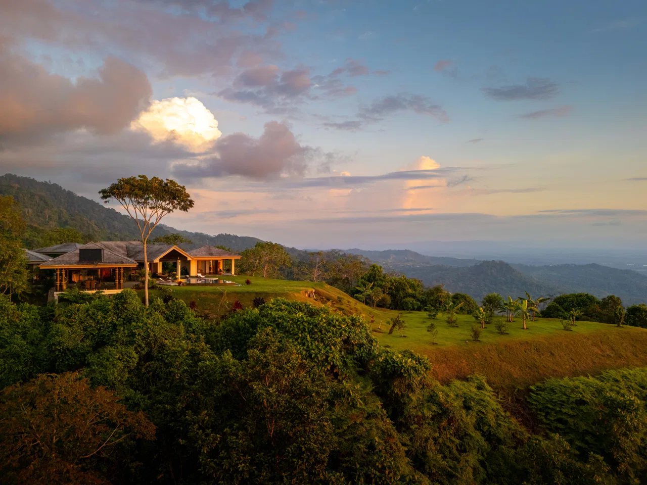 360 Views! Ultimate Luxury Home!, photo 6