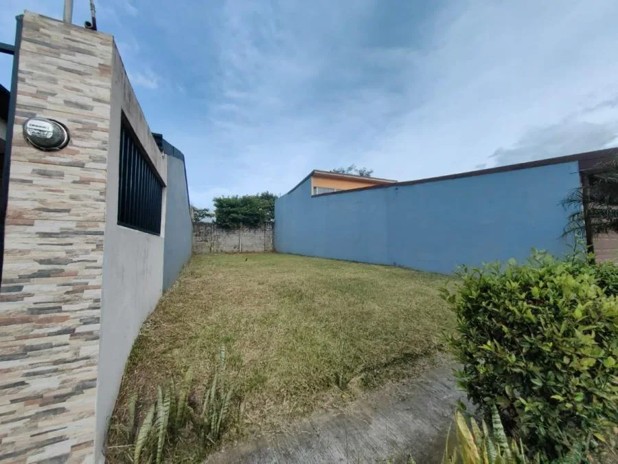 Lote con 183 m2 planos en residencial privado en Coronado RAH 23959 - Venta en Vasquez de Coronado