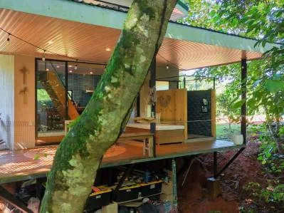 Retiro en Jungle River con Airbnb y espacio para construir en Ojochal