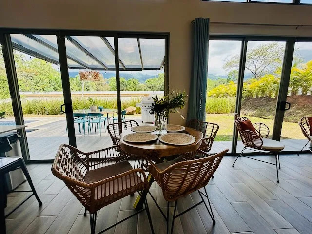 3 Bedroom Home with Pool in Gated Community – 0.29 Acres, photo 3