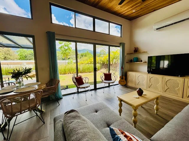 3 Bedroom Home with Pool in Gated Community – 0.29 Acres, photo 6