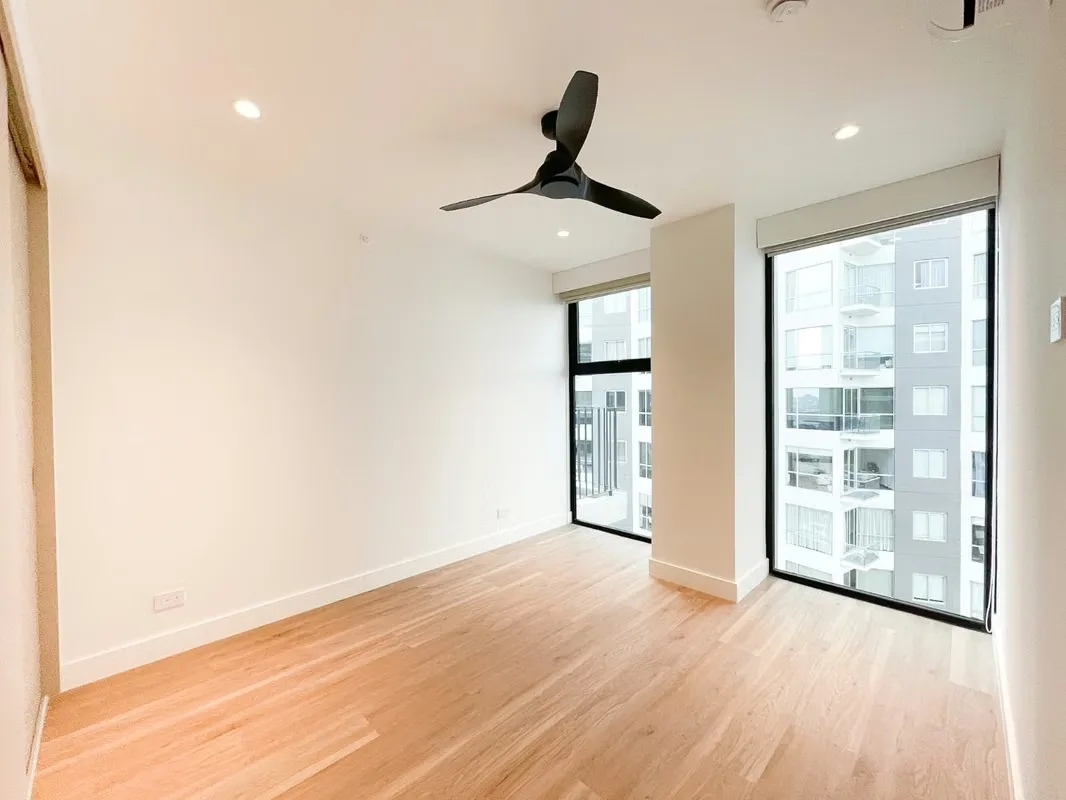 Apartamento nuevo para estrenar en Parkwood en Nunciatura con vista privilegiada distribución de doble frente al Parque del Perú., photo 15