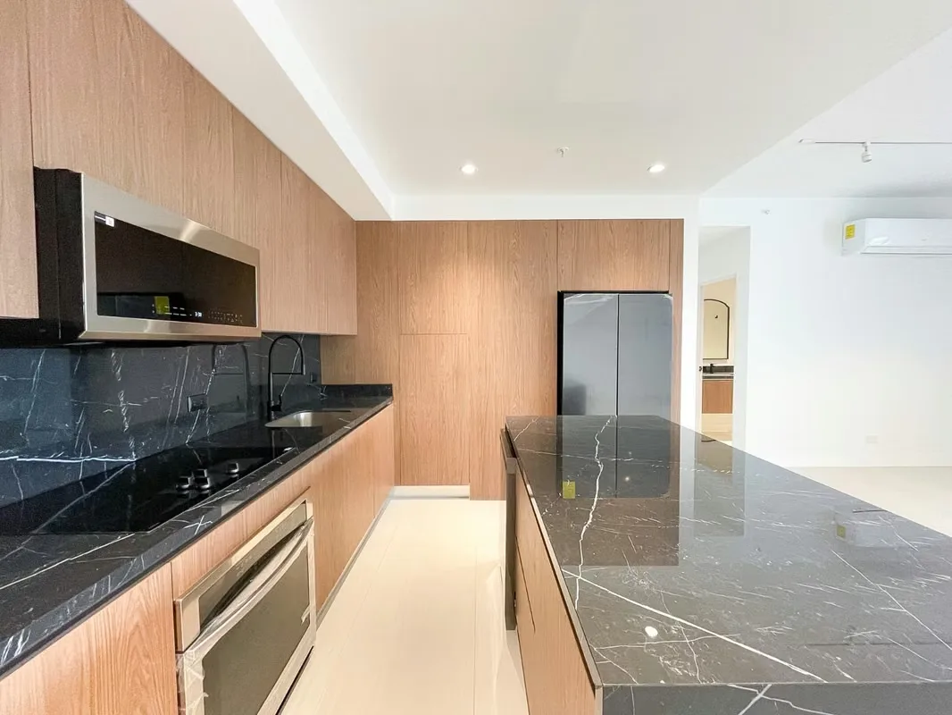 Apartamento nuevo para estrenar en Parkwood en Nunciatura con vista privilegiada distribución de doble frente al Parque del Perú., photo 6