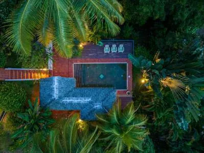 Villa Tres Vistas, una impresionante casa ubicada en la atractiva Calle Perezoso en Ojochal, photo 7