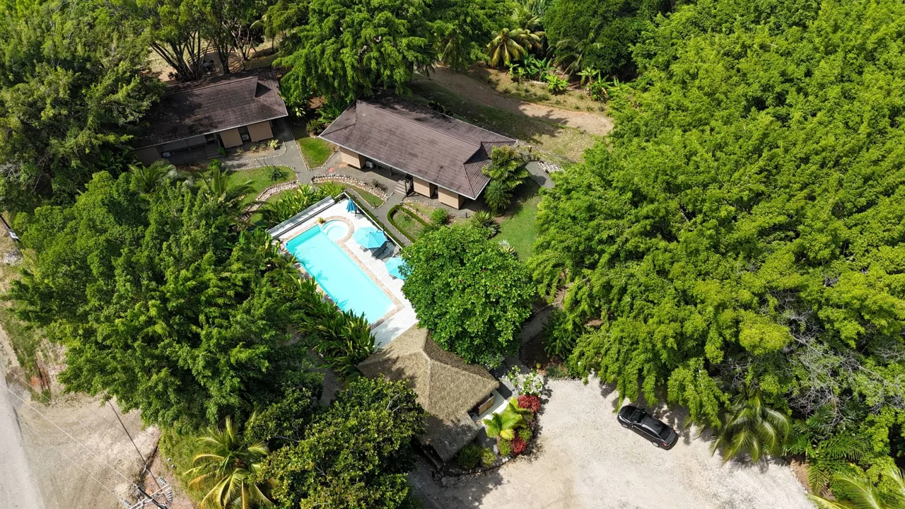 PROPERTY WITH THREE RENTAL VILLAS IN PIÑUELA – 5.7 ACRES, photo 5