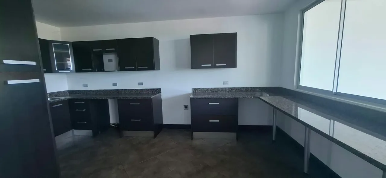 Hermoso y amplio apartamento en renta, photo 3