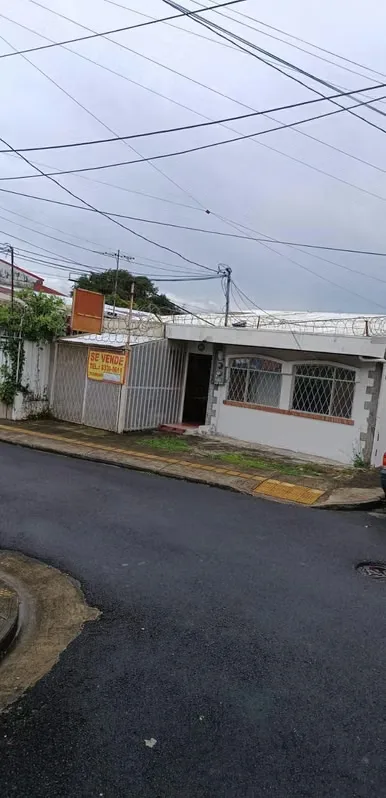 Cerca de Mas por Menos, Bancos, colegios, escuelas etc. ...