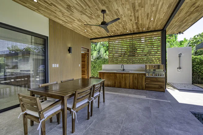 3 BEDROOM LUXURY HOME MINUTES TO UVITA – 0.23 ACRES, photo 13