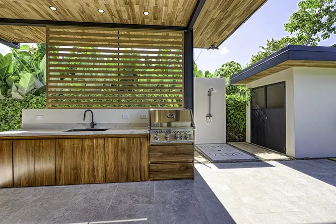 3 BEDROOM LUXURY HOME MINUTES TO UVITA – 0.23 ACRES, photo 14