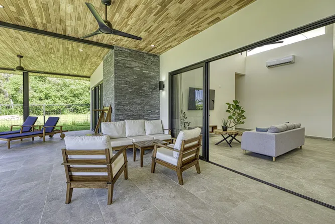 3 BEDROOM LUXURY HOME MINUTES TO UVITA – 0.23 ACRES, photo 15