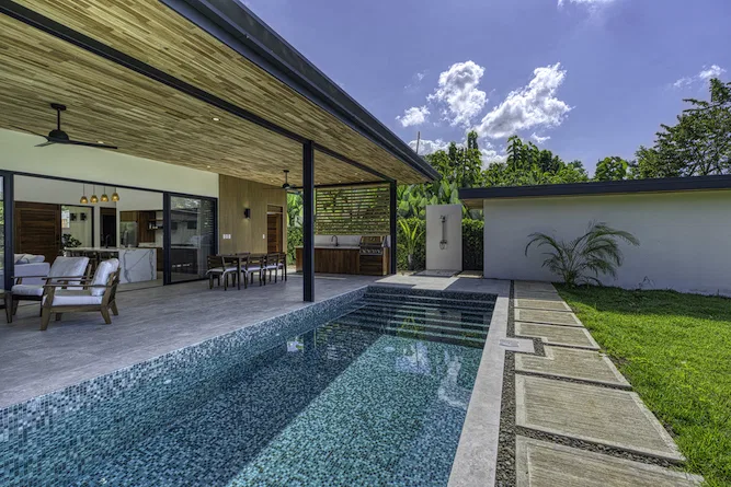 3 BEDROOM LUXURY HOME MINUTES TO UVITA – 0.23 ACRES, photo 16