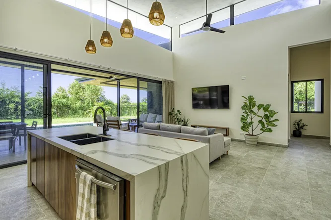 3 BEDROOM LUXURY HOME MINUTES TO UVITA – 0.23 ACRES, photo 21