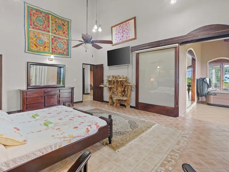 4 Bed Single Family Homes For Sale in Lake Arenal, photo 13