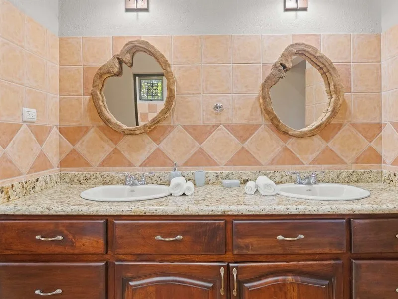 4 Bed Single Family Homes For Sale in Lake Arenal, photo 7
