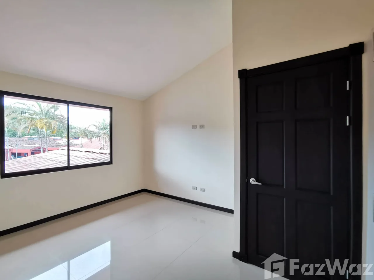 4 Bedroom House for Sale at Condominio Zona Rosa for $199,000, photo 11