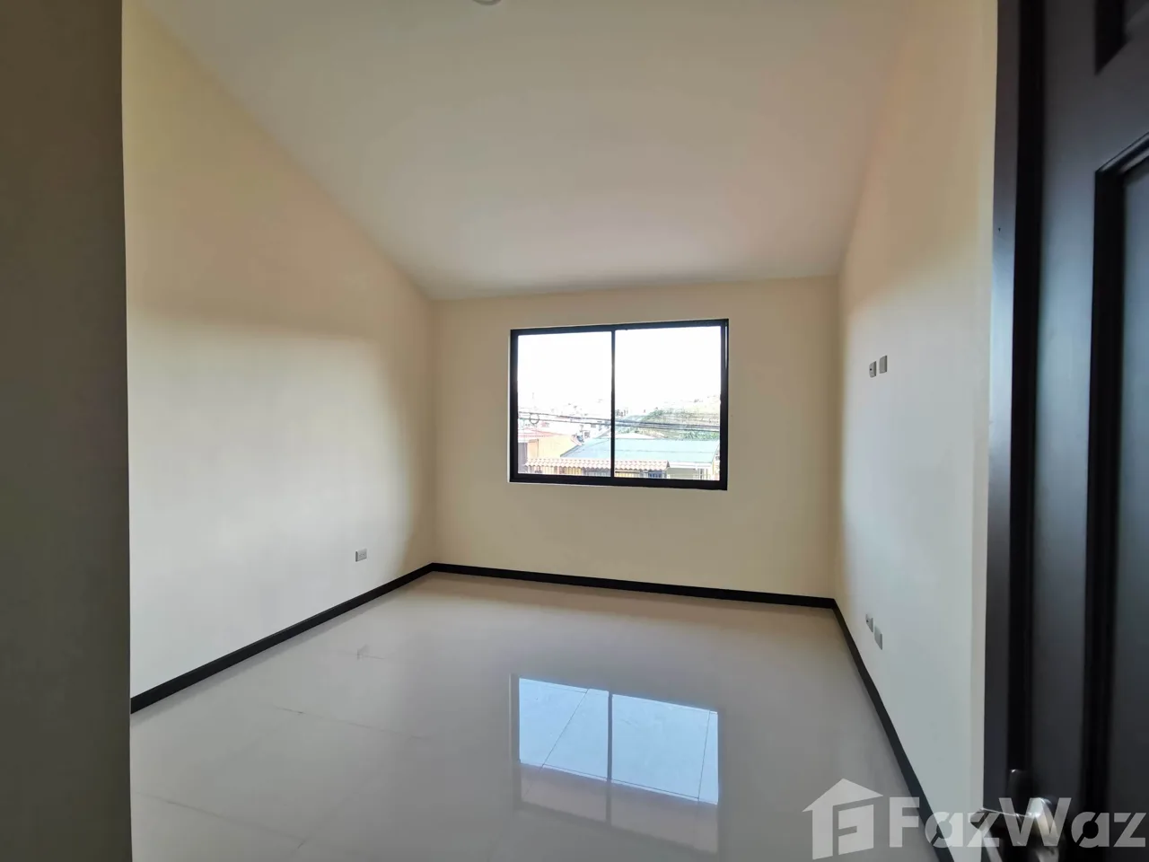 4 Bedroom House for Sale at Condominio Zona Rosa for $199,000, photo 12