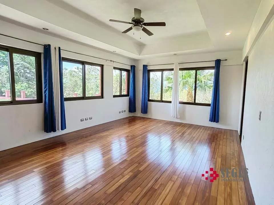 Beautiful farm for sale, located just one hour from San José and very close to urban centers with access to all essential services and shops., photo 4