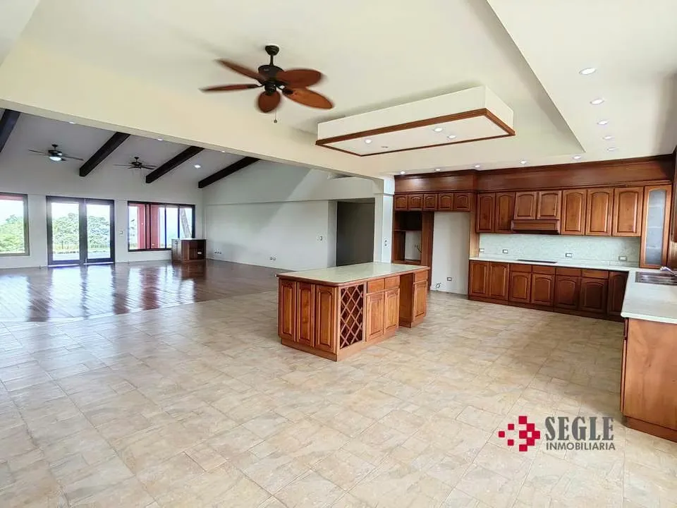 Beautiful farm for sale, located just one hour from San José and very close to urban centers with access to all essential services and shops., photo 5