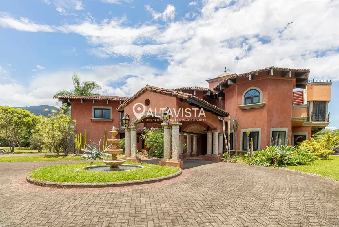 Casa en Condominio Bosques del Río, Santa Ana